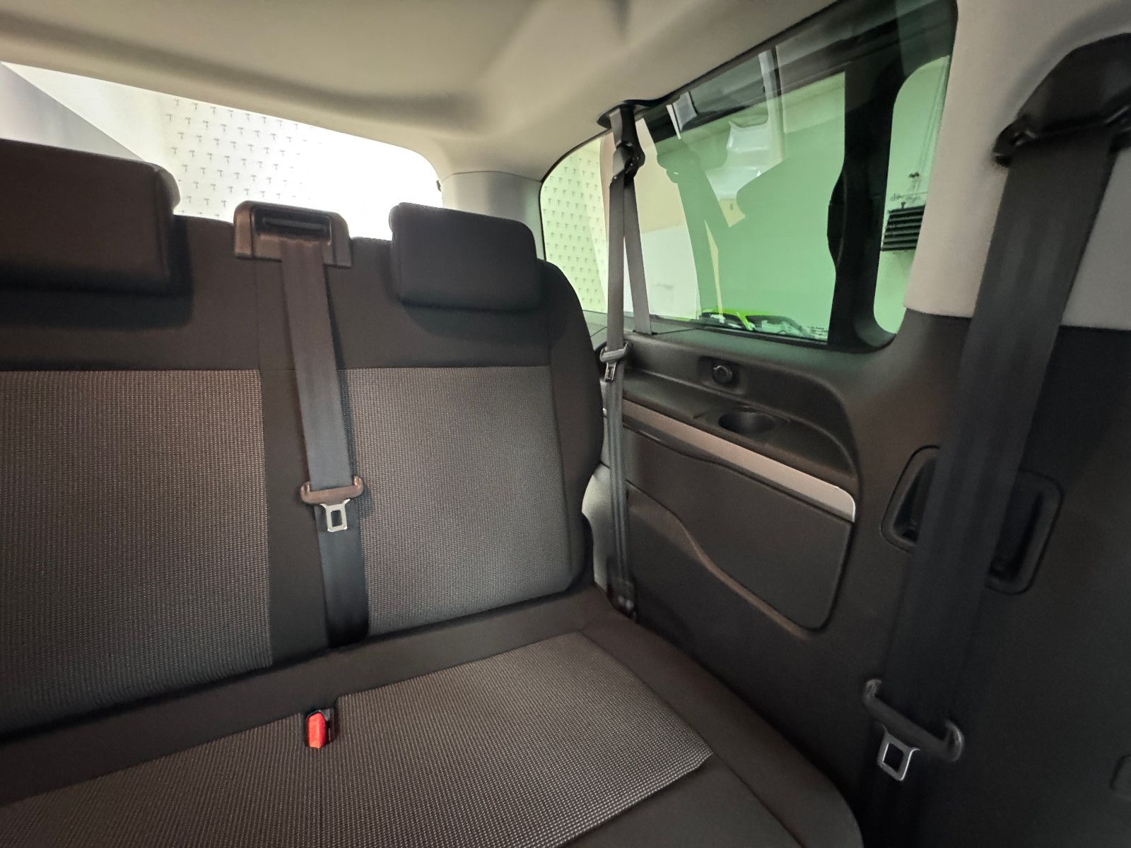 Peugeot Traveller - Bild 18