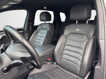 Volkswagen Touareg - 12