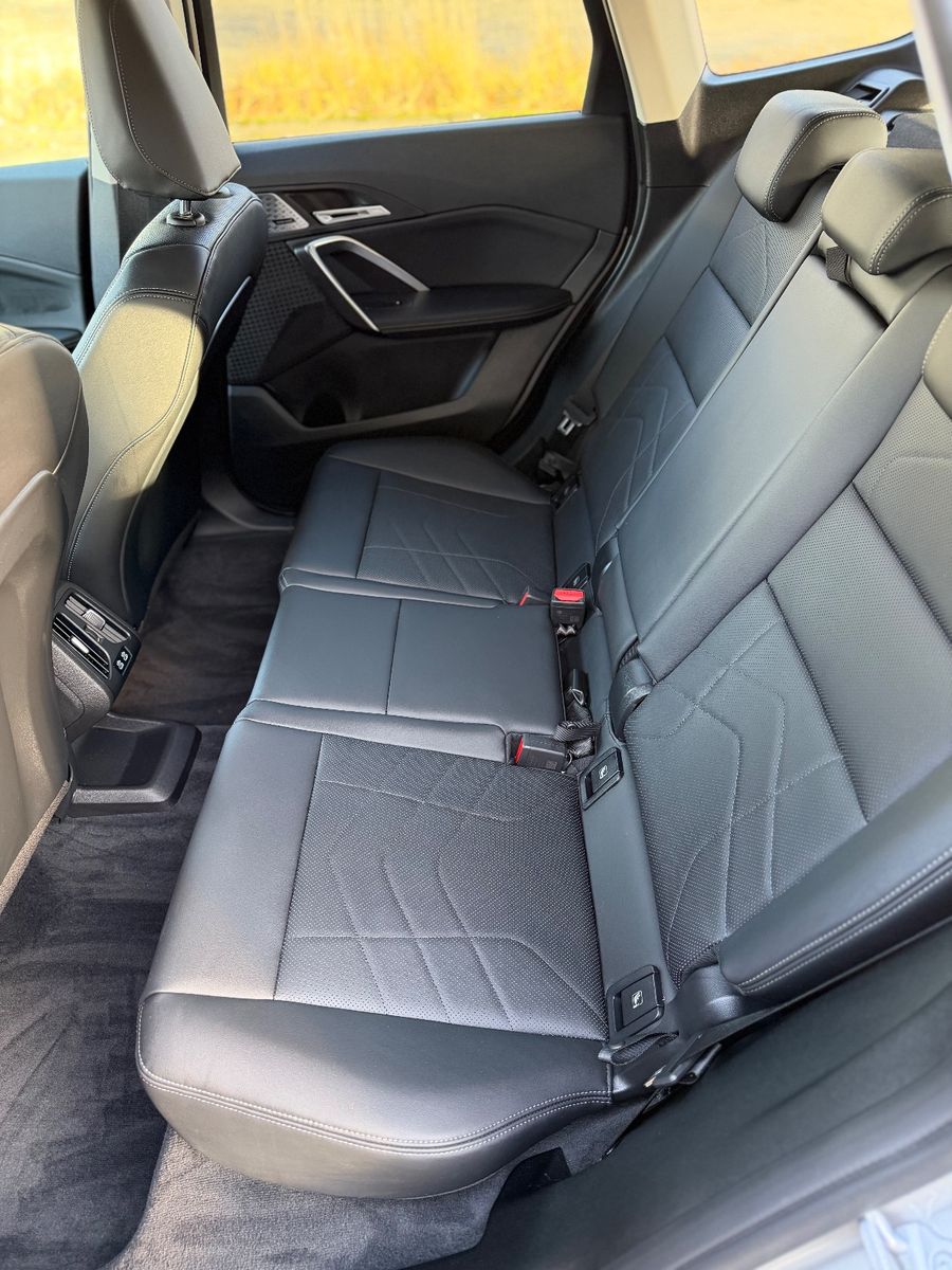 BMW X1 18d LED SPORT VOLLLEDER NAVI HARMAN foto 18