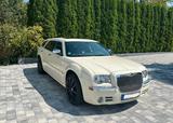 Chrysler 300C Touring 5.7 V8 HEMI AWD Xenon Leder PDC 20" - Chrysler: 2.5