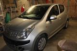 Nissan Pixo 1.0l acenta acenta - silberne Nissan Pixo