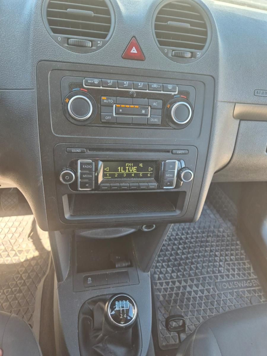 Volkswagen Caddy Roncalli Trendline 7 Sitzer " Benziner "