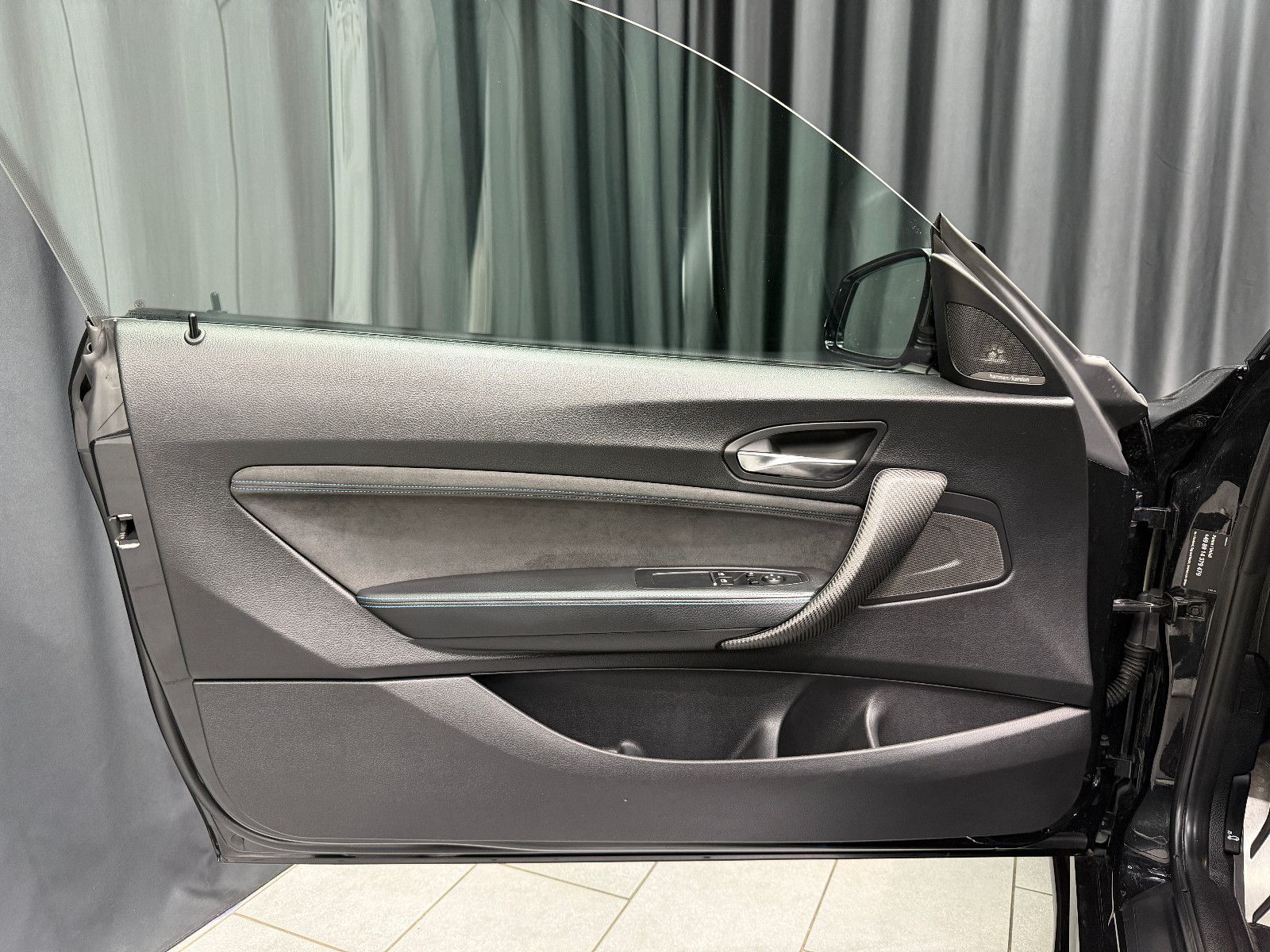 Fahrzeugabbildung BMW M2 Coupe |HJS|H/K|M-PERFORMANCE|H&R
