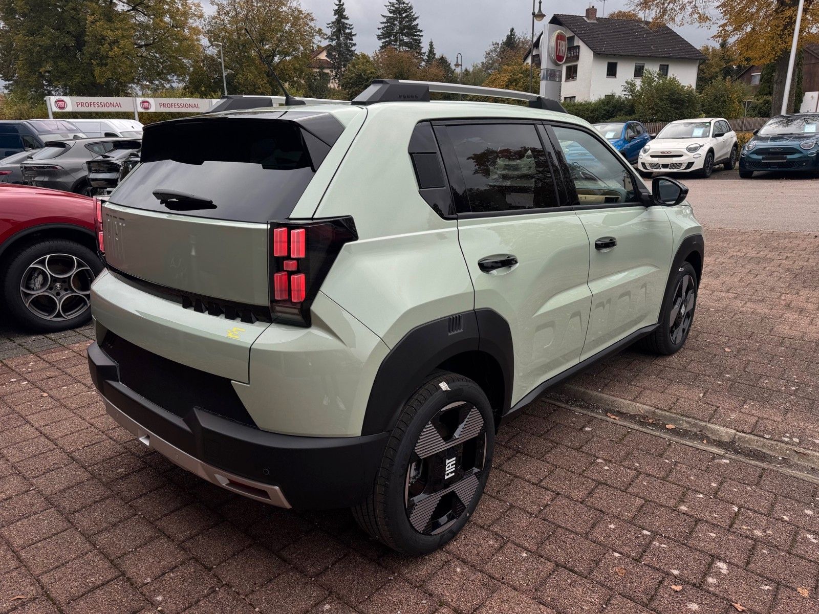 Fahrzeugabbildung Fiat Grande Panda Elektro La Prima 44 kWh Navi Kamera