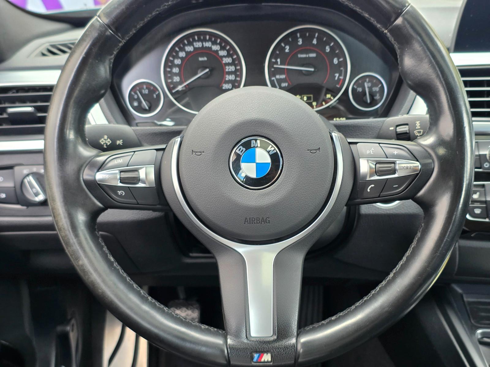 BMW 320 i M Sport*1.Hand*Scheckheft gepflegt*Ambient