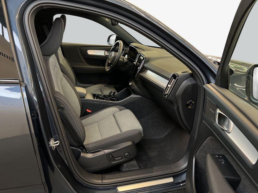 Volvo XC40 B3 Plus Black-Edition DKG Pixel-LED 360° Al