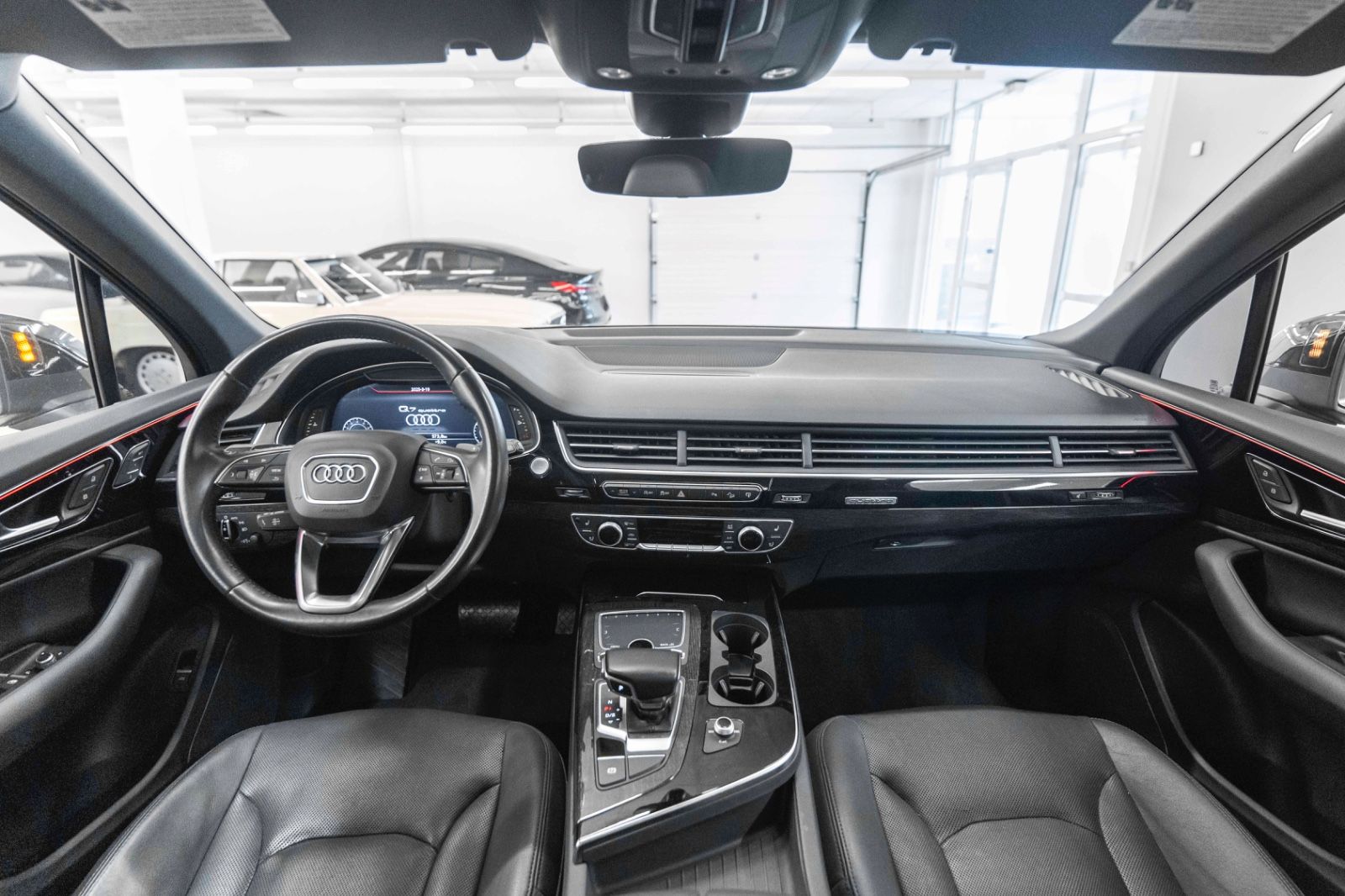Fahrzeugabbildung Audi Q7 3.0 TFSI Quattro LED 360° AHK NAV 7SITZER