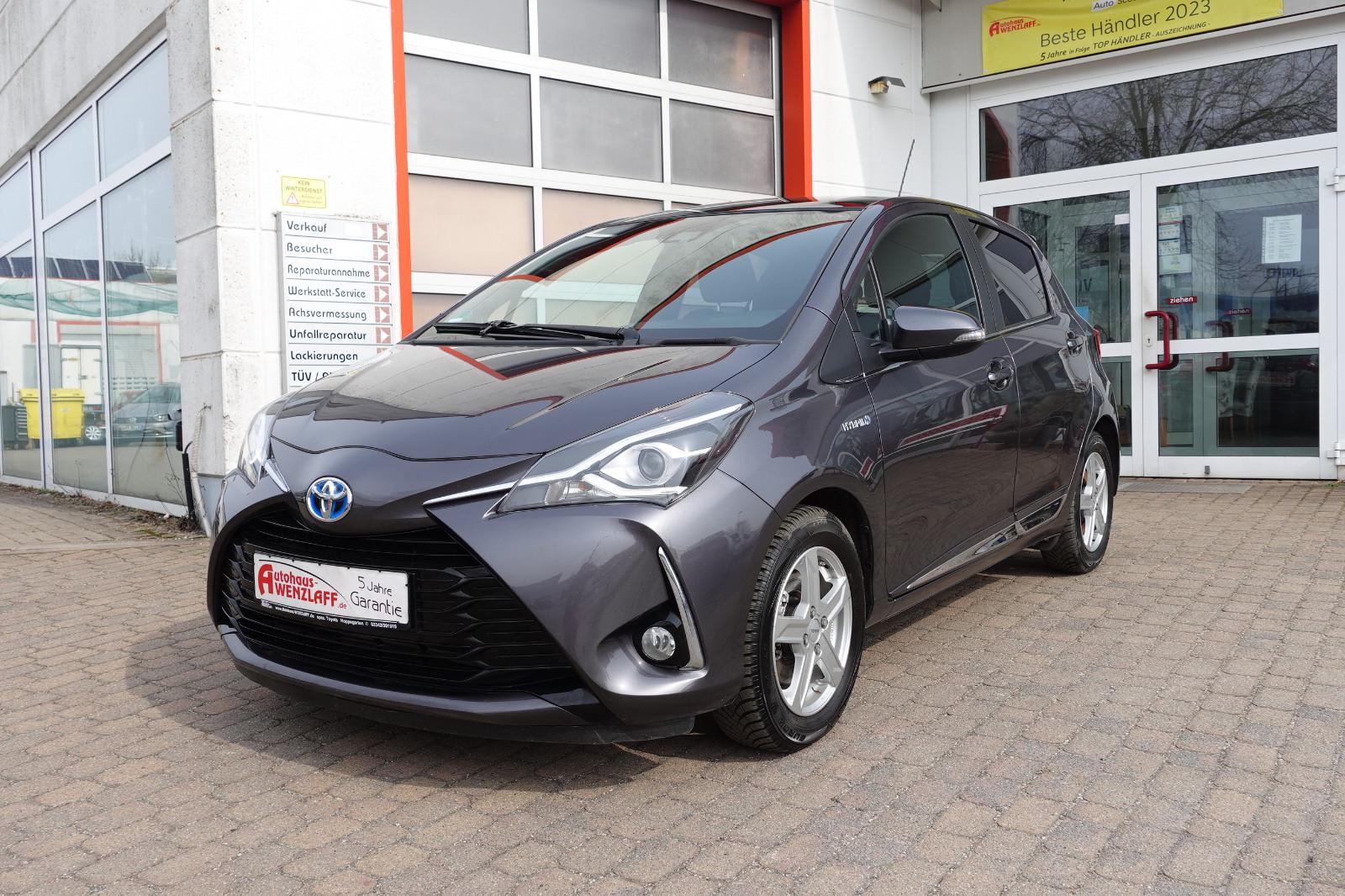 Toyota Yaris Hybrid Style Pano Leder 5J Garantie