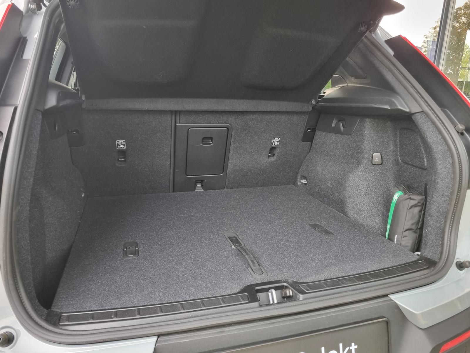 Fahrzeugabbildung Volvo XC40 B4 Ultra Dark '20 Zoll,Glasdach, 360-Cam'
