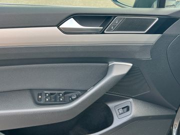 Volkswagen Passat Variant - 10