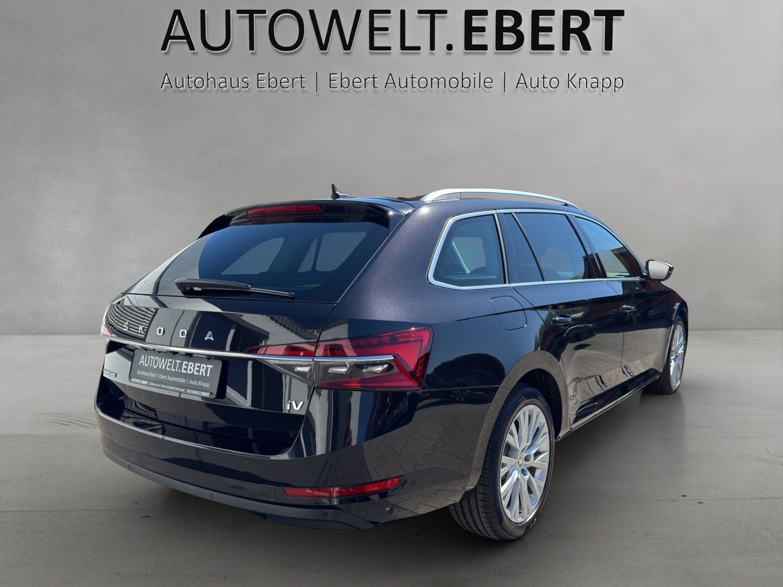 Fahrzeugabbildung SKODA Superb Combi 1.4 TSI iV DSG/AHK/PANO/STHZG/360°/