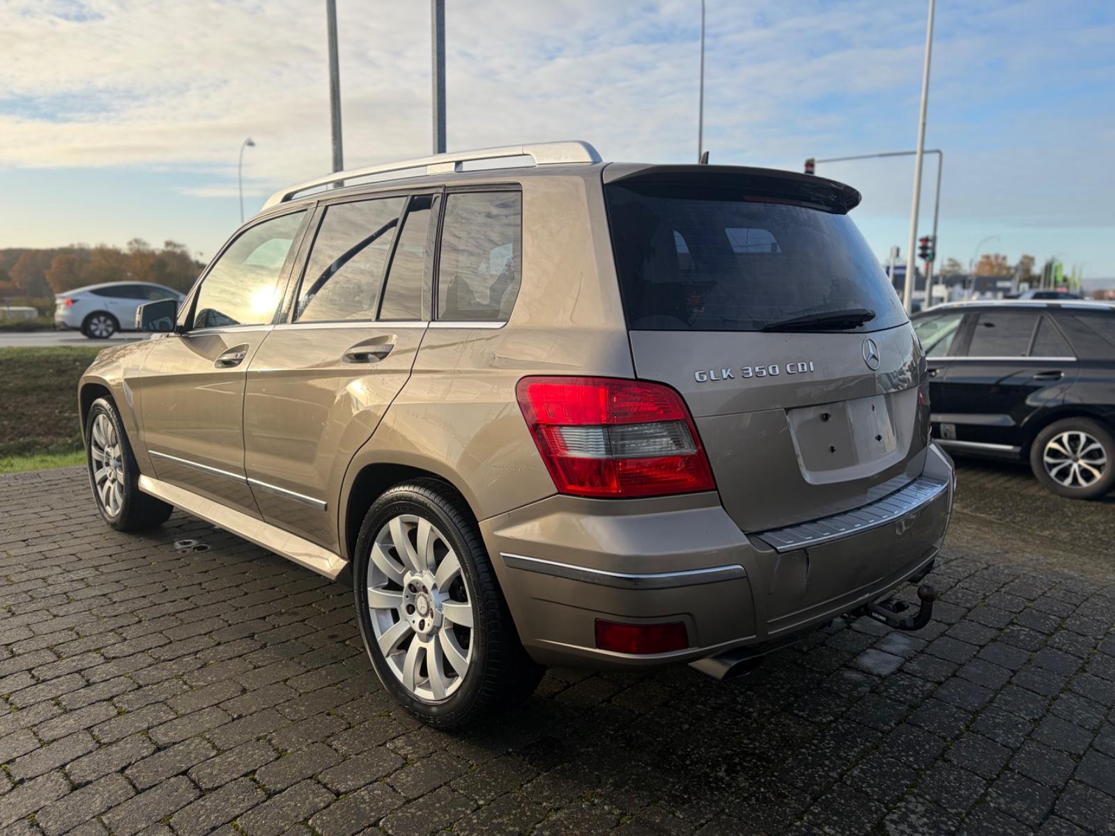Mercedes-Benz GLK350 2010 — photo 5