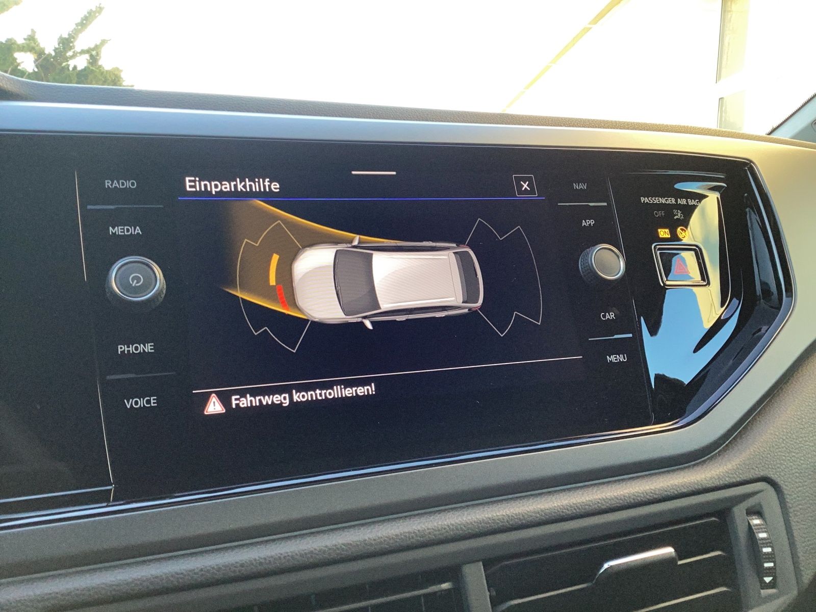 Fahrzeugabbildung Volkswagen Taigo TSI R-Line, MATRIX ACC AID NAVI PDC SHZ