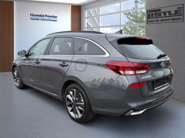 Fahrzeugabbildung Hyundai i30cw FL Advanced Deluxe 1.0 +NAVI+KLIMA+PDC+RFK