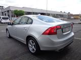 Volvo S60 Lim. D4 Geartr. Linje Bus.*1.HD*XEN*AHK*KAM* - silberne Volvo S60