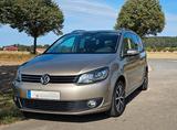 Volkswagen Touran 1.4 TSI DSGHighline Titanium Beige Metall - : Beige, Alcantara, Panorama-Dach