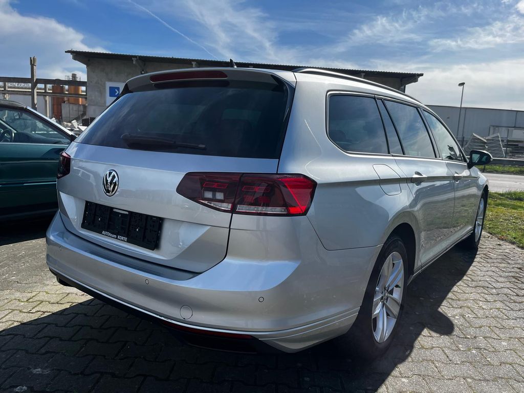 Image of Volkswagen Passat Variant