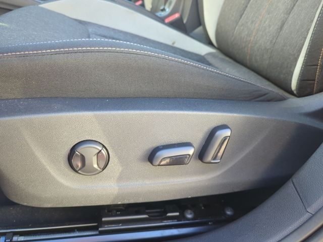 Fahrzeugabbildung SKODA Kamiq 1.0 TSI DSG Style NAV KOMFORT ACC TRAVEL A