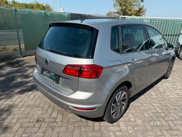 Volkswagen Golf - 3