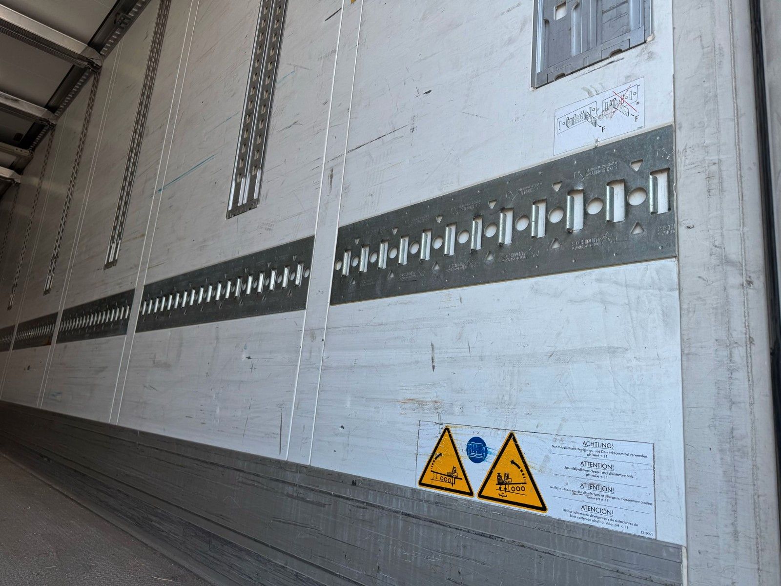 Fahrzeugabbildung Schmitz Cargobull Kühlkoffer Doppelstock Schmitz Kühlgerät