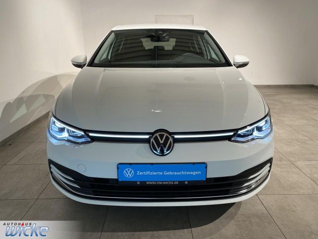 Golf VIII 1.5 TSI DSG Style NAVI KLIMA PDC LED