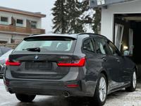 BMW 320i  Touring LASER LEDER PDC