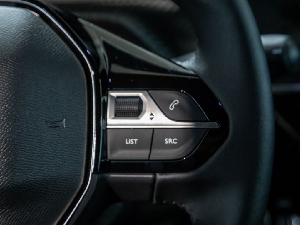 Peugeot 2008 - Bild 13