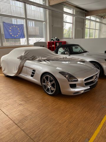 Mercedes-Benz SLS AMG 6.3 V8  original nur 2.900 Kilometer