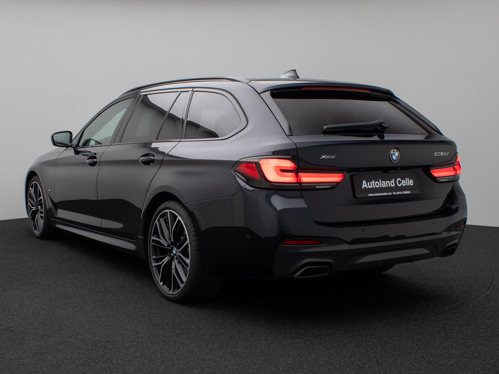 Fahrzeugabbildung BMW 530d xD M Sport Pano Kamera Laser HUD H/K 20Zoll