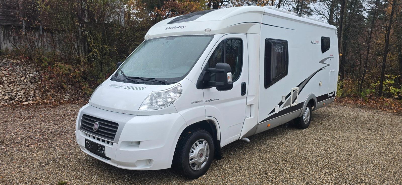 Hobby Exlusive 500GESC*Solar*Einzelbetten*AHK*Garage*