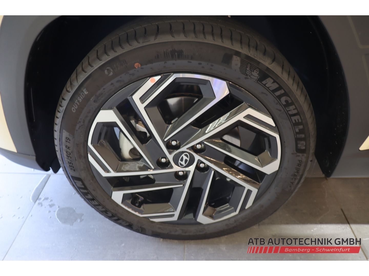 Fahrzeugabbildung Hyundai Tucson TAXI-UMBAU Prime HEV 1.6 T-GDi 2WD 215 PS