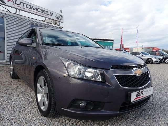 Chevrolet Cruze 2.0 Automatik LT Scheckheft Navi Tempomat 