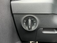 SKODA Karoq Sportline 2.0 TDI DSG 4x4 PANO AHK 5J GAR bei Autohaus Landmann & Maier OHG