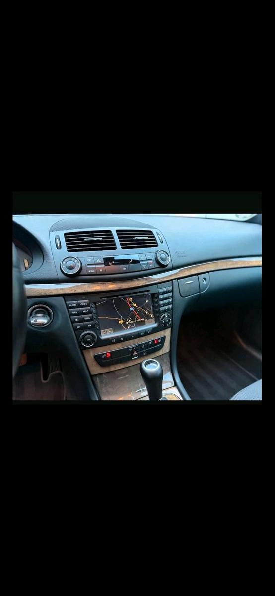 Mercedes-Benz E320 2008 — interior