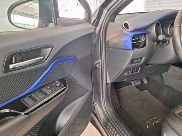 Toyota C-HR 2.0 Hybrid Style Selection