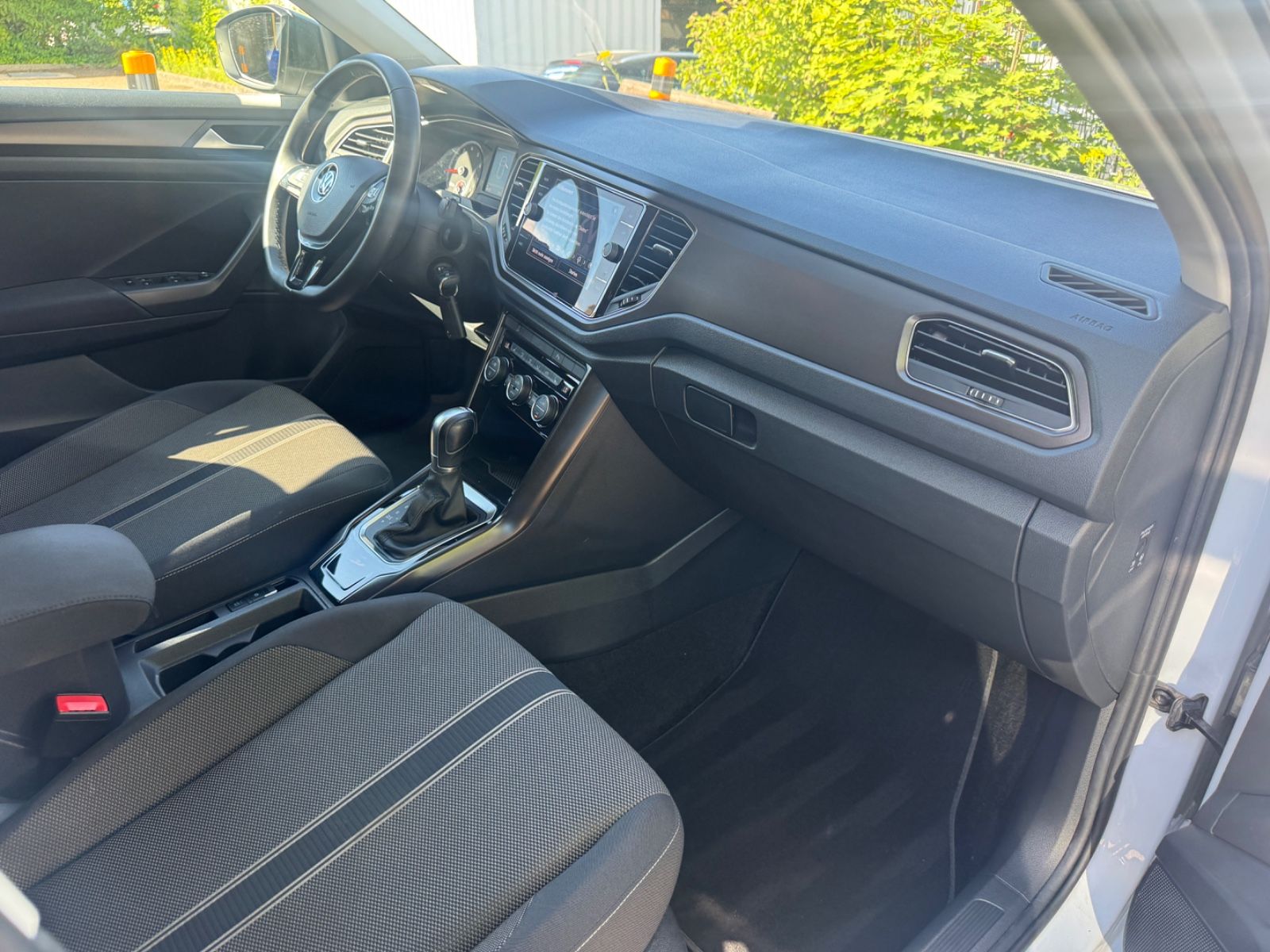 Fahrzeugabbildung Volkswagen T-Roc Style LED+Kamera+Navi+LANE+ACC