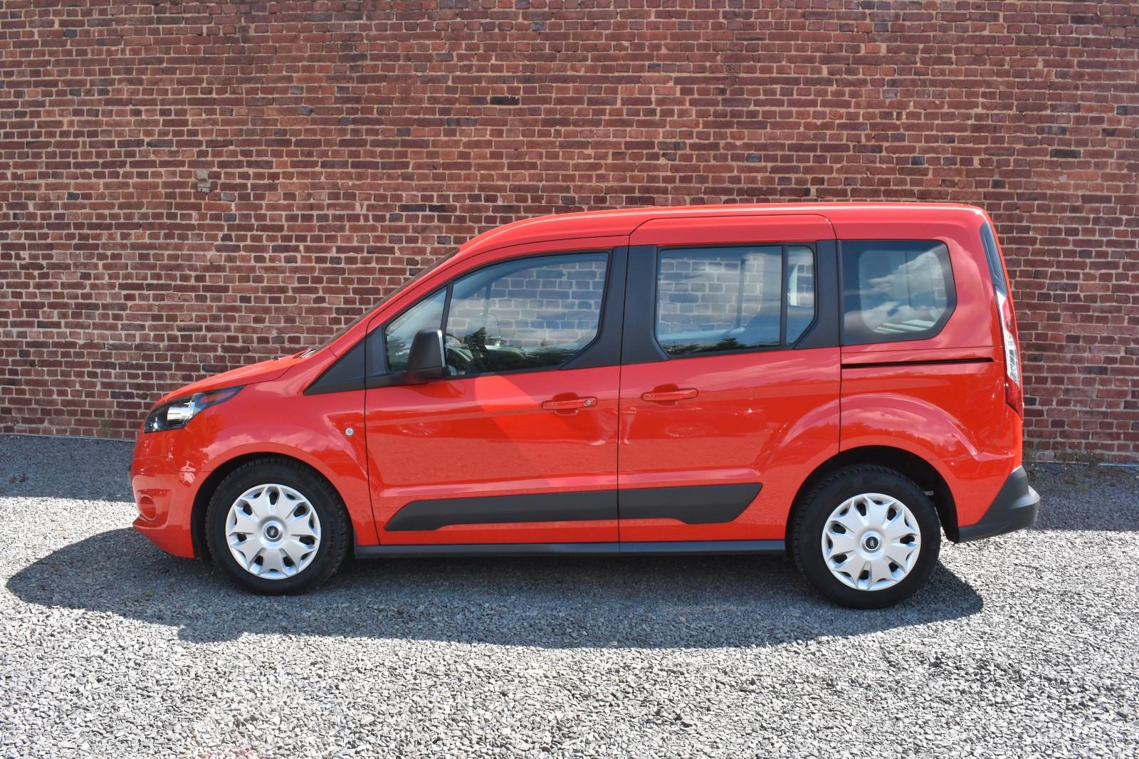 Ford Tourneo Connect 1.5d 1HAND KLIMAAUTO SITZHEIZUNG