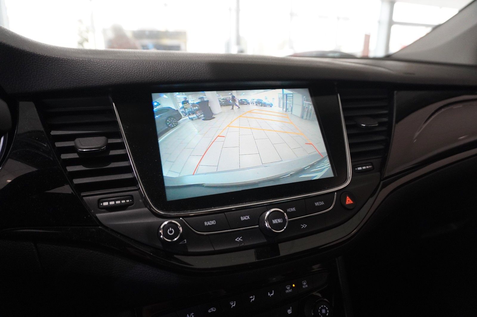 Fahrzeugabbildung Opel Astra K ST 1.4T ON NAVI/LED/KAMERA/SPORT/SH/TEMP