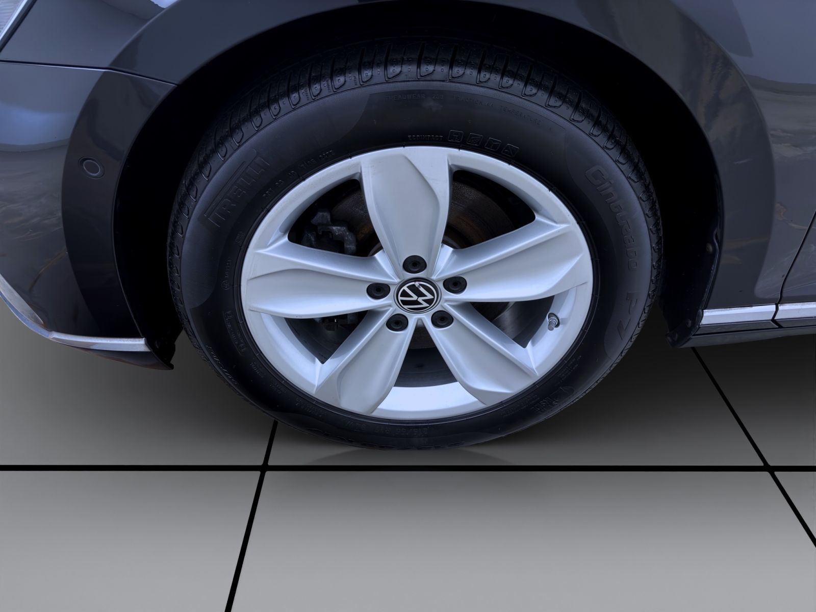 Volkswagen Passat Variant - Bild 9