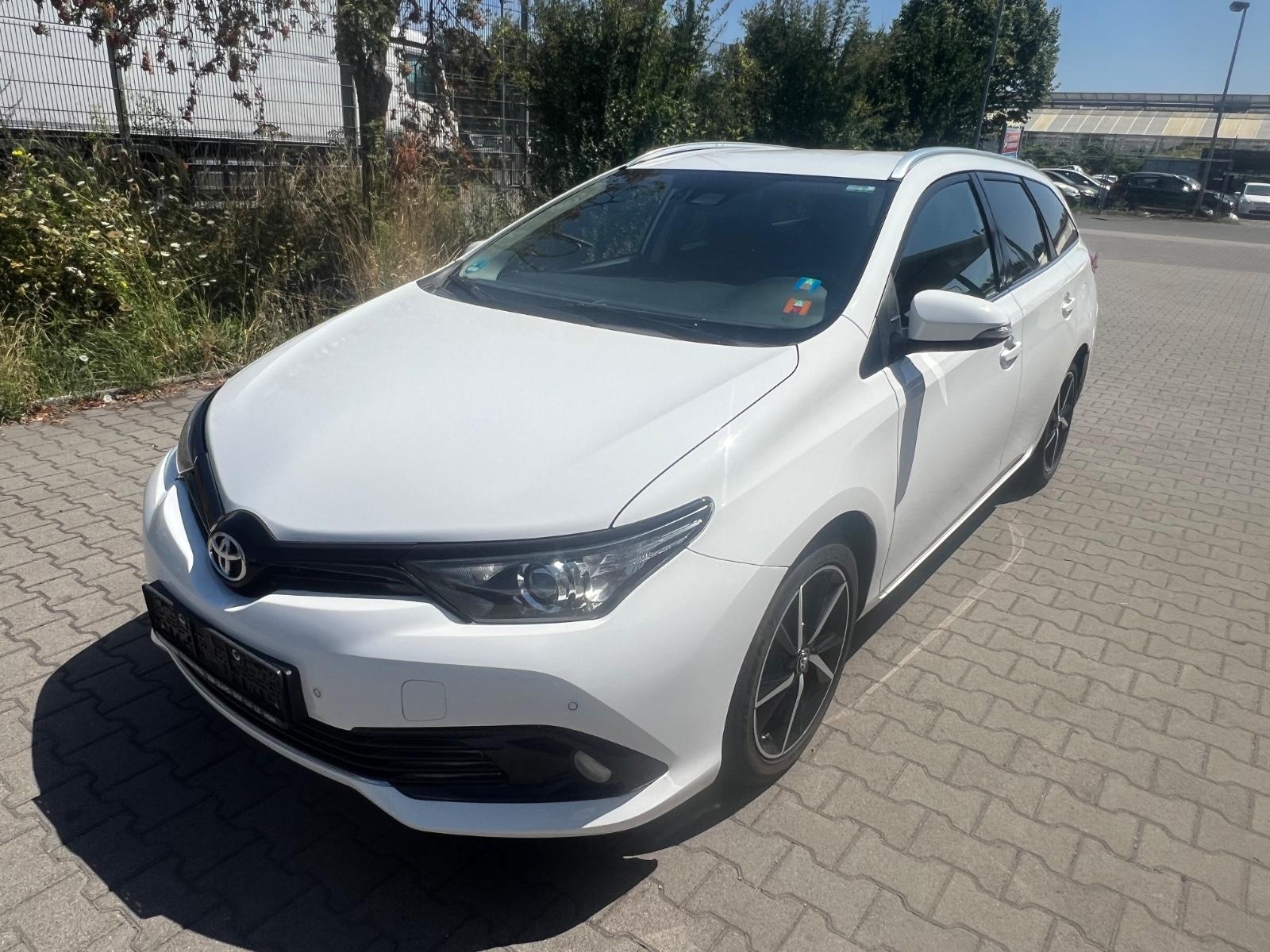 Toyota Auris Touring Sports Team D