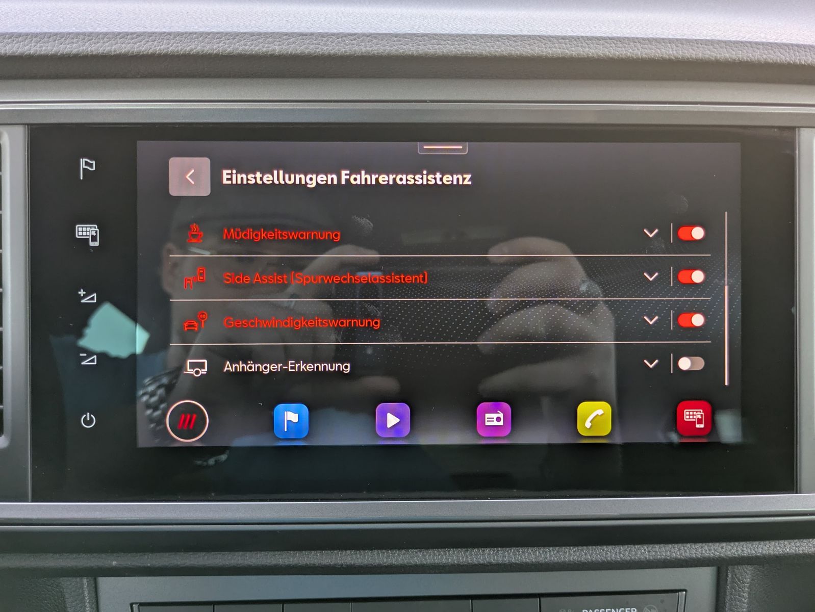 Fahrzeugabbildung CUPRA Ateca 1.5 TSI DSG AHK*LED*ACC*APP*KAMERA*19"