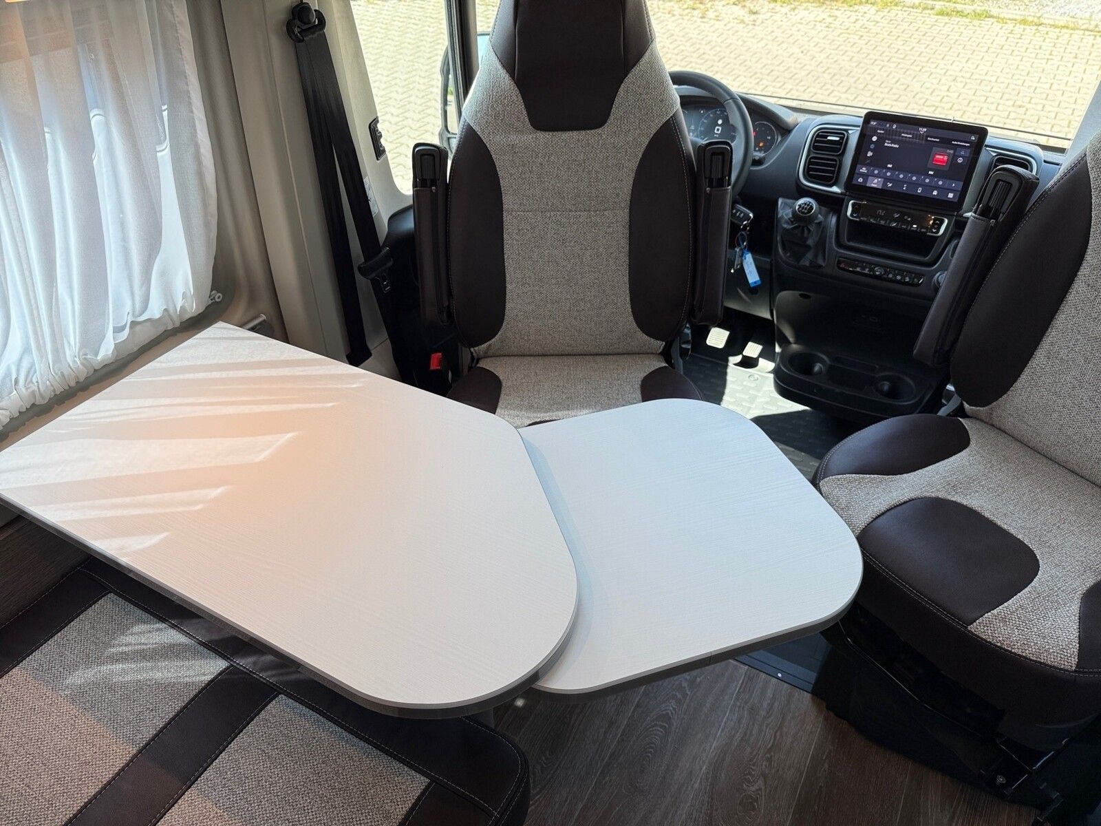 Fahrzeugabbildung Pössl Roadstar 600 L Citroen 140 PS Premiumpaket.LED