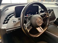 MERCEDES-BENZ E 220d/AMG-LINE/DISTR+/360GRAD/MBUX/J.STERNE