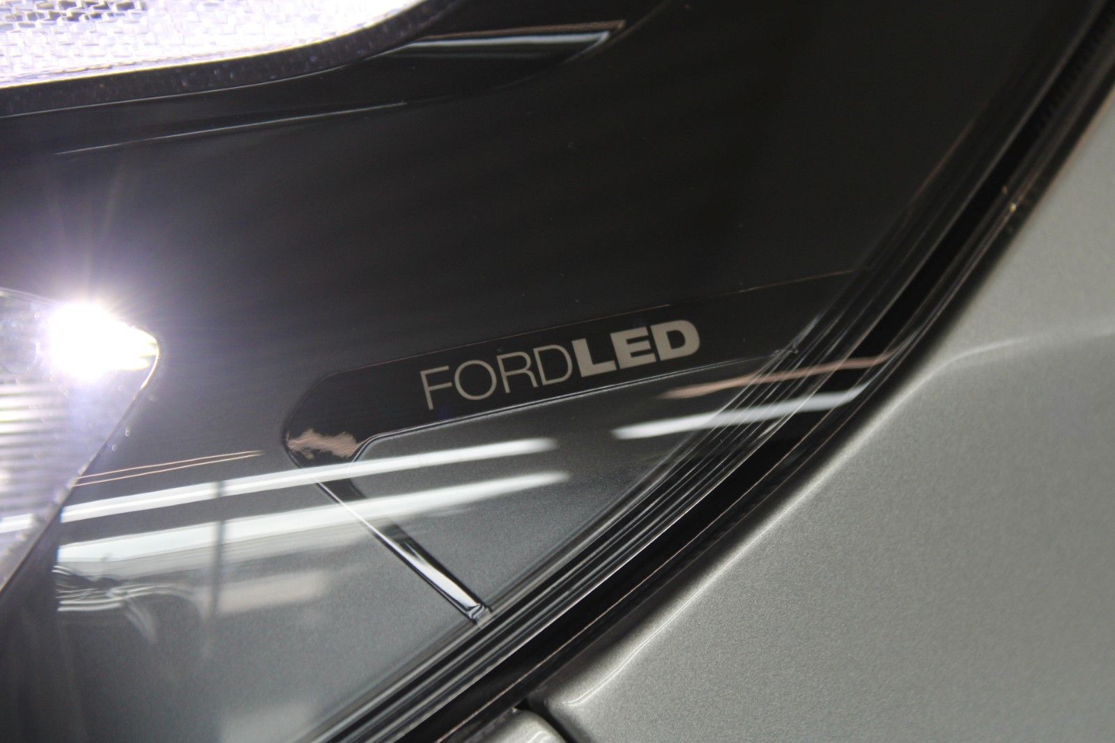Fahrzeugabbildung Ford NUGGET L1 Active MARKISE + Aufstelldach SOFORT