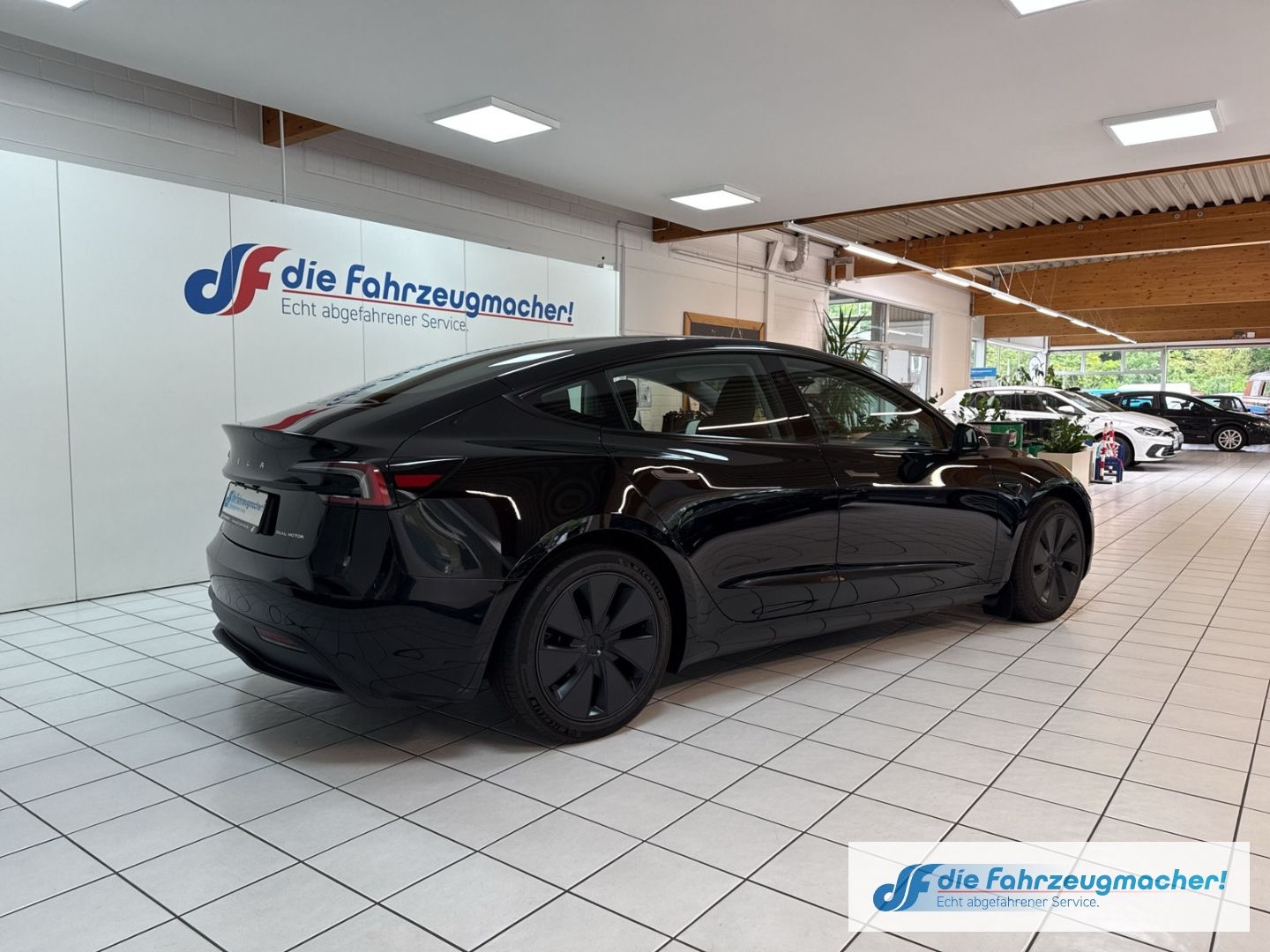 Fahrzeugabbildung Tesla Model 3 Long Range Dual AWD Soundsystem ACC El.