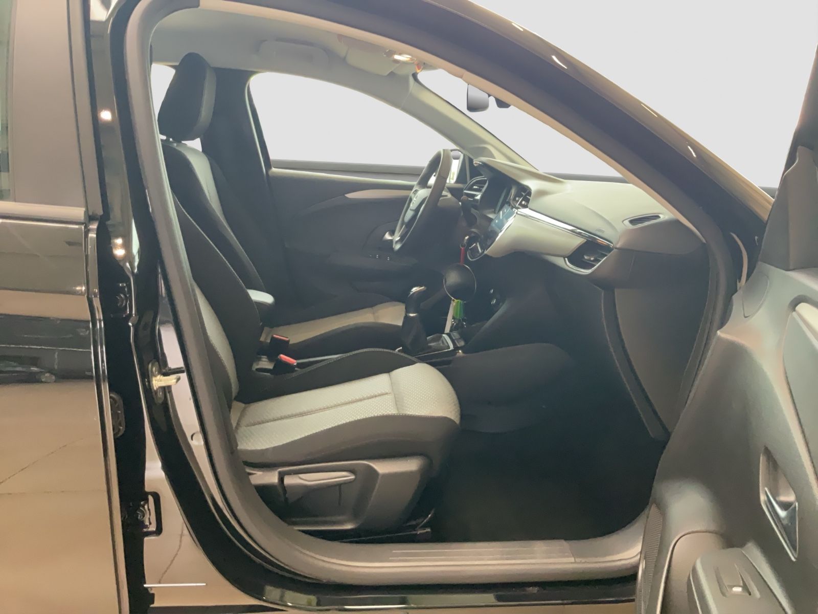 Fahrzeugabbildung Opel Corsa F
