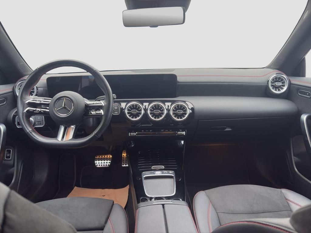 Fahrzeugabbildung Mercedes-Benz CLA 200 SB AMG*NIGHT*PSD*AHZV*LED*K-GO*RFK*DAB*