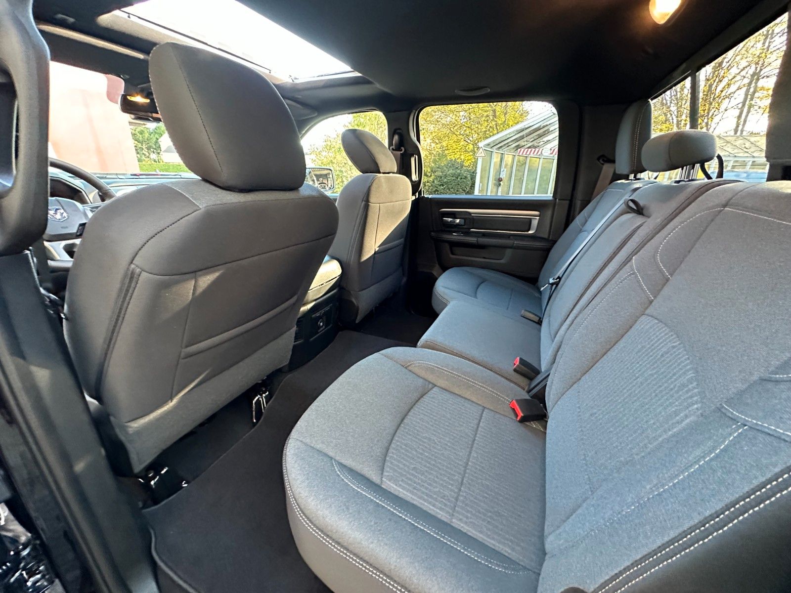 Fahrzeugabbildung Dodge RAM 1500 WARLOCK *LPG*A/T Reifen