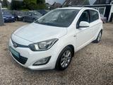 Hyundai i20 FIFA World Cup*TUV NEU*STEUERKETTE NEU*1HAND - gebrauchte Hyundai i20 aus dem Jahr 2014