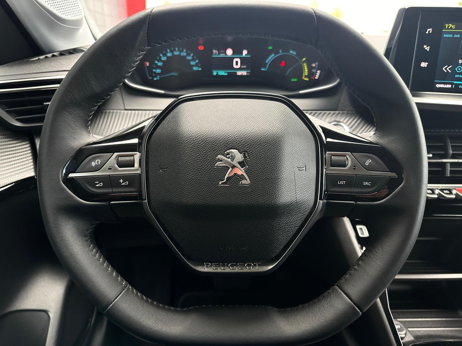 PEUGEOT e-208 Active Pack LED#SPUR#TEMPO#PDC#DAB#KLIMA - Image 11